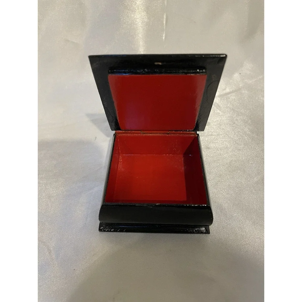 Vintage Black Lacquer Santa Claus Christmas Hand Painted Trinket Box
